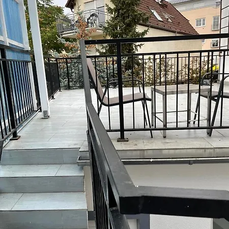 Schoenes Gemuetlicher Zimmer In Zentrum Ruesselsheim Exterior photo